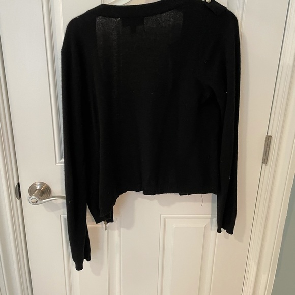 AQUA Bloomingdales Black Cashmere Zip Cardigan SM - Picture 5 of 7